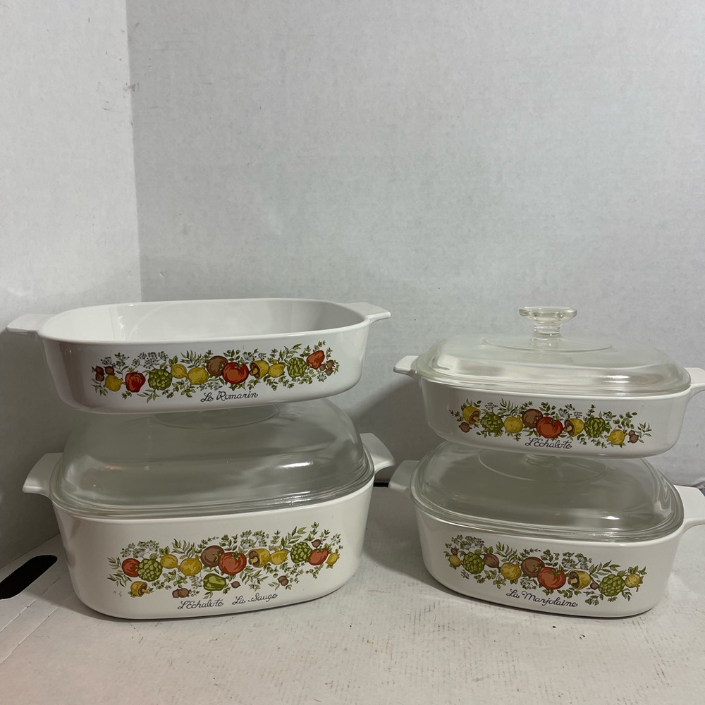 Vintage spice of life, corning ware